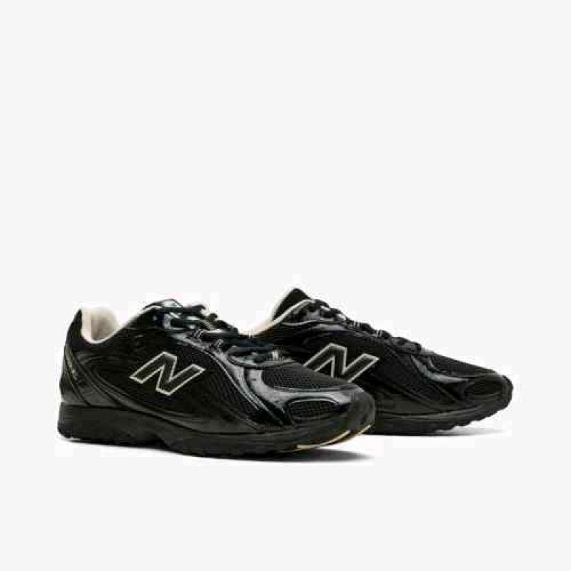SALE NB BLACK TIMBERWOLF