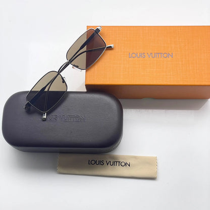 Louis Vuitton 3214 silver brown
