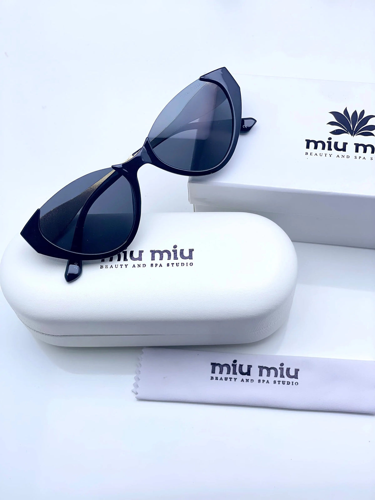 Miu Miu 26056 Gold Black