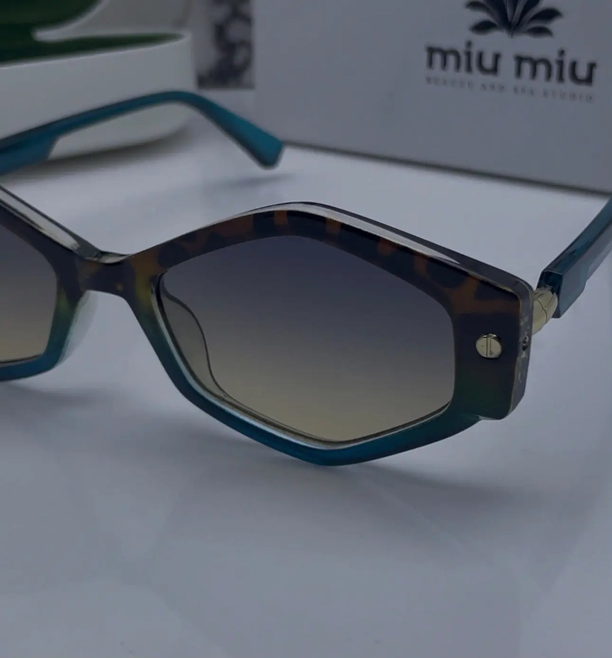 Miu Miu 277 Tiger Black