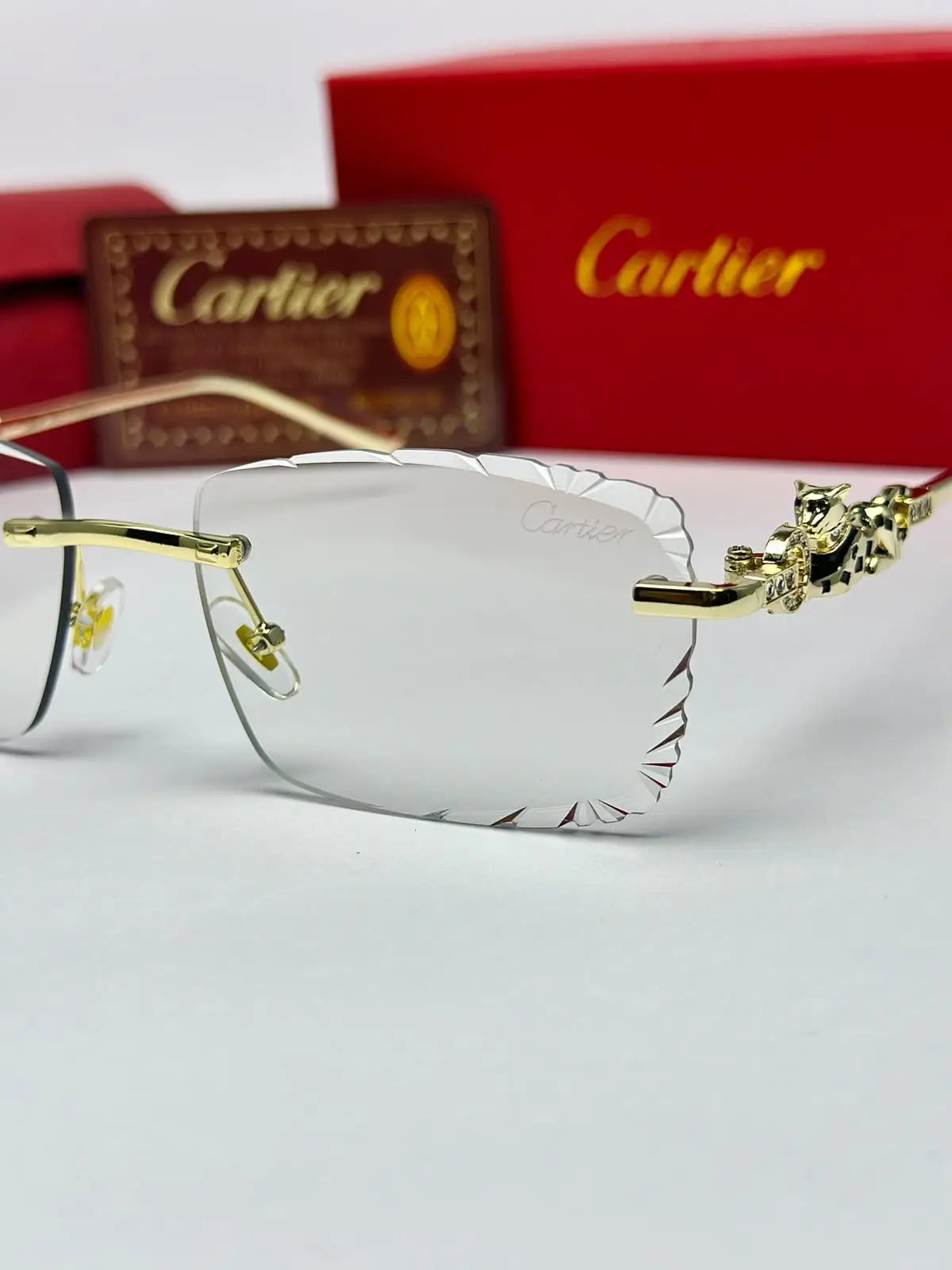 Cartier 9825 Gold Plano