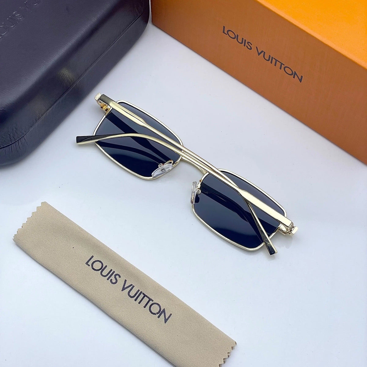 Louis Vuitton 3214 Gold Black