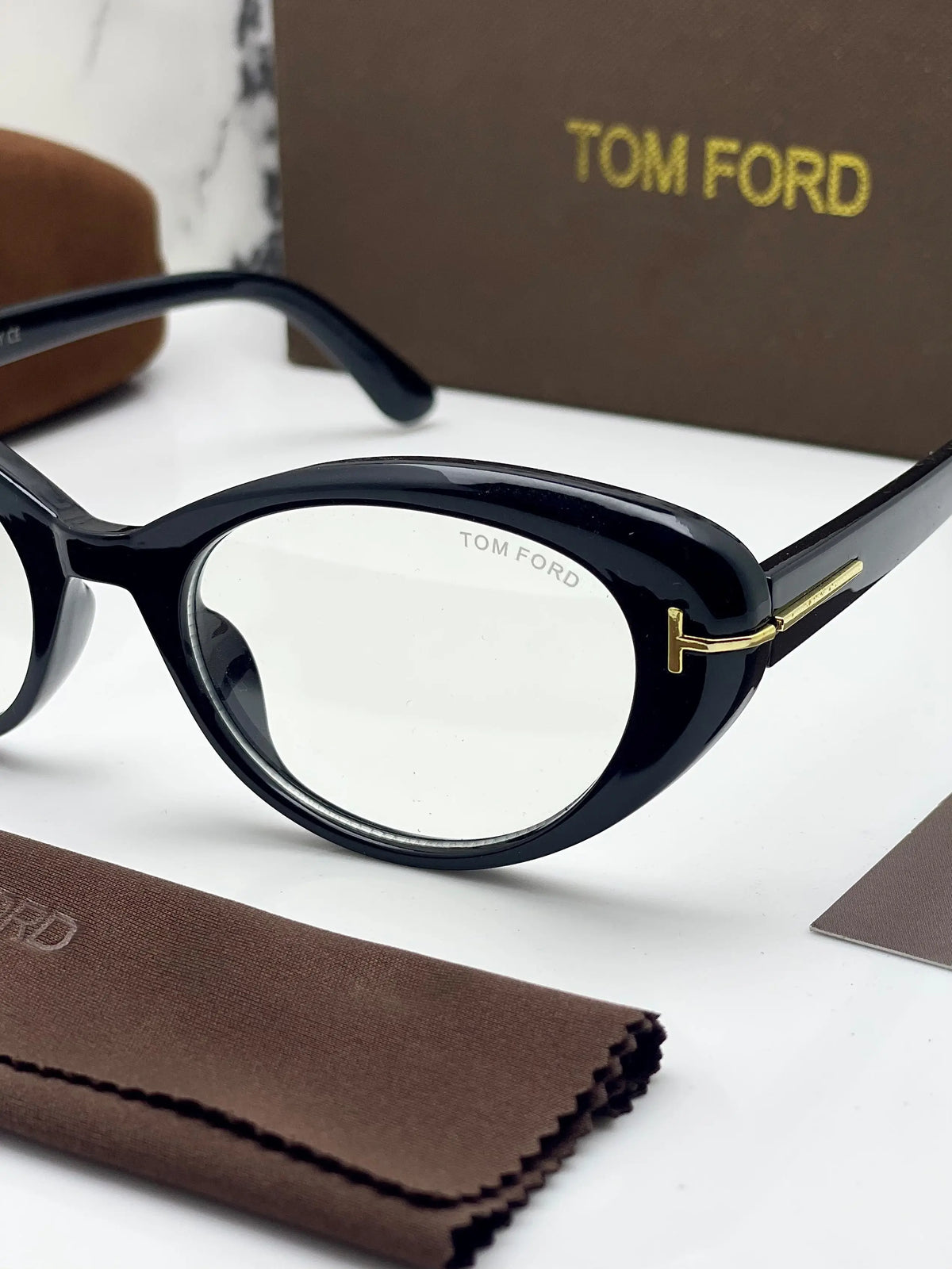 Tomford 330 Black Plano 