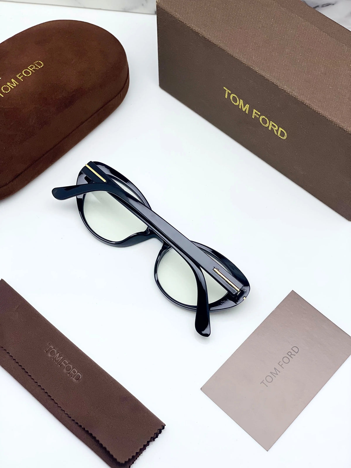 Tomford 330 Black Plano