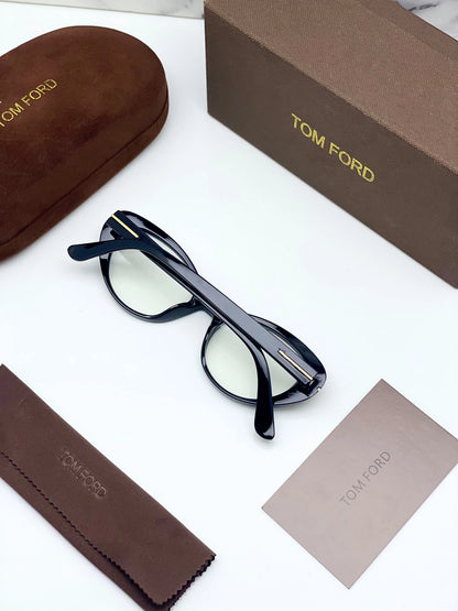 Tomford 330 Black Plano