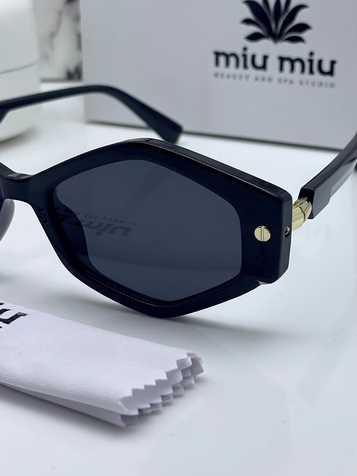 Miu Miu 277 Black 