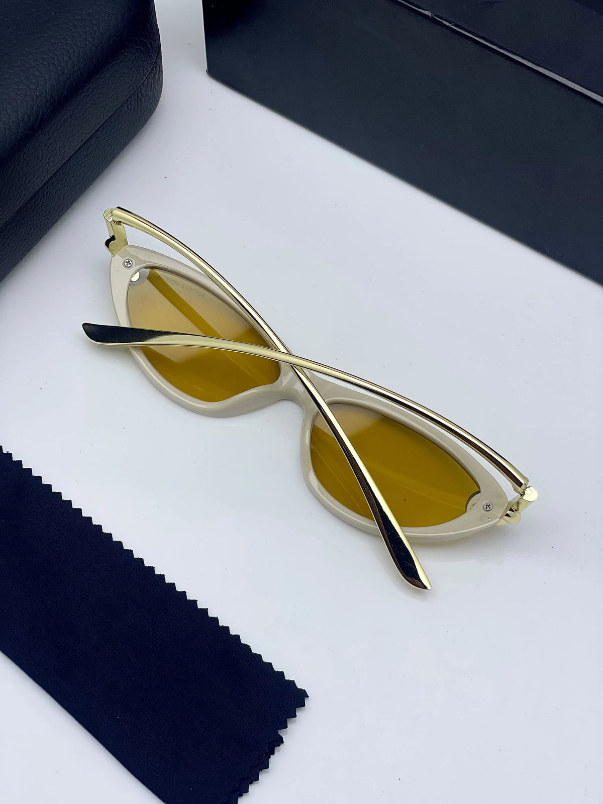 Bottega Veneta 305 Gold Cream Yellow