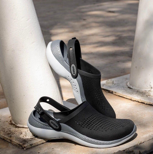 Crocs & Slippers