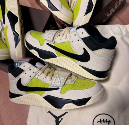 NK TRAVIS SCOTT X JORDAN JUMPMAN