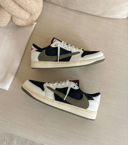 NK AIR JORDAN 1 LOW ALIVE