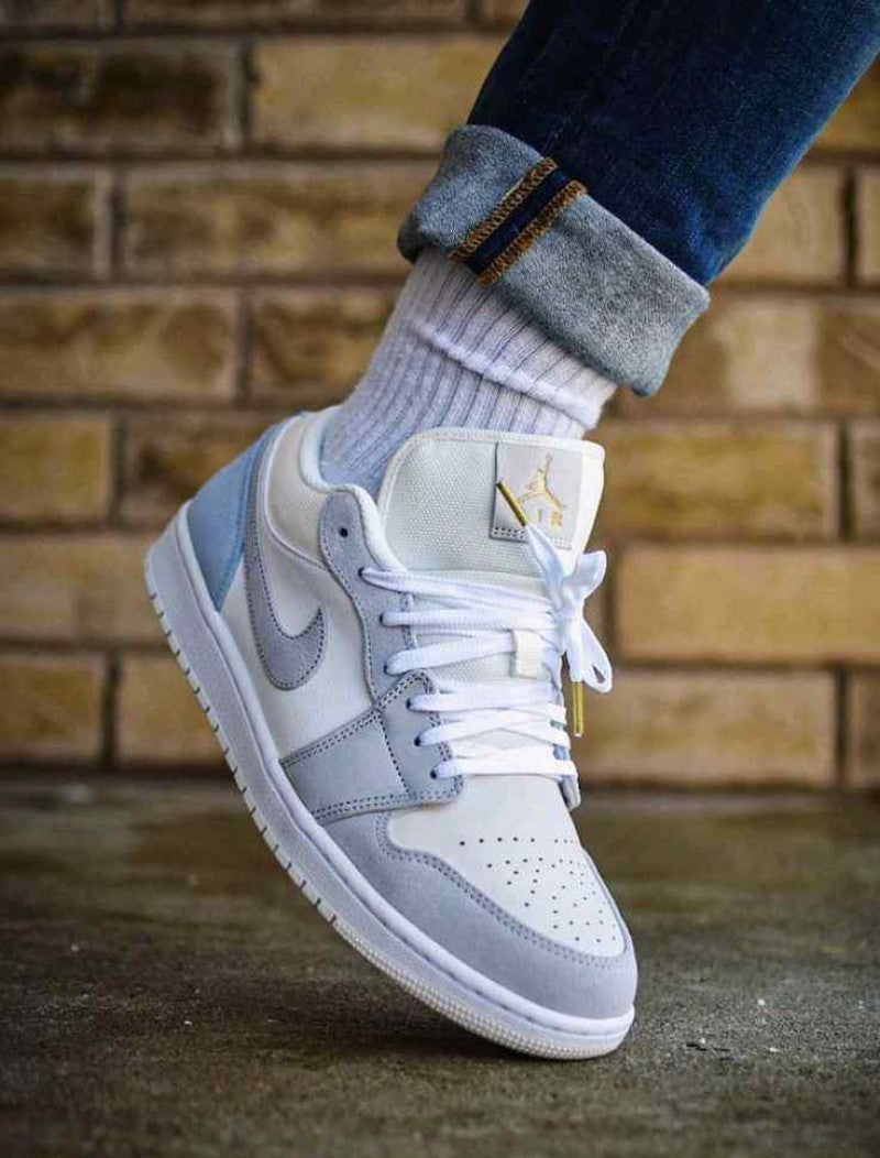 SALE NK AIR JORDAN LOW PARIS