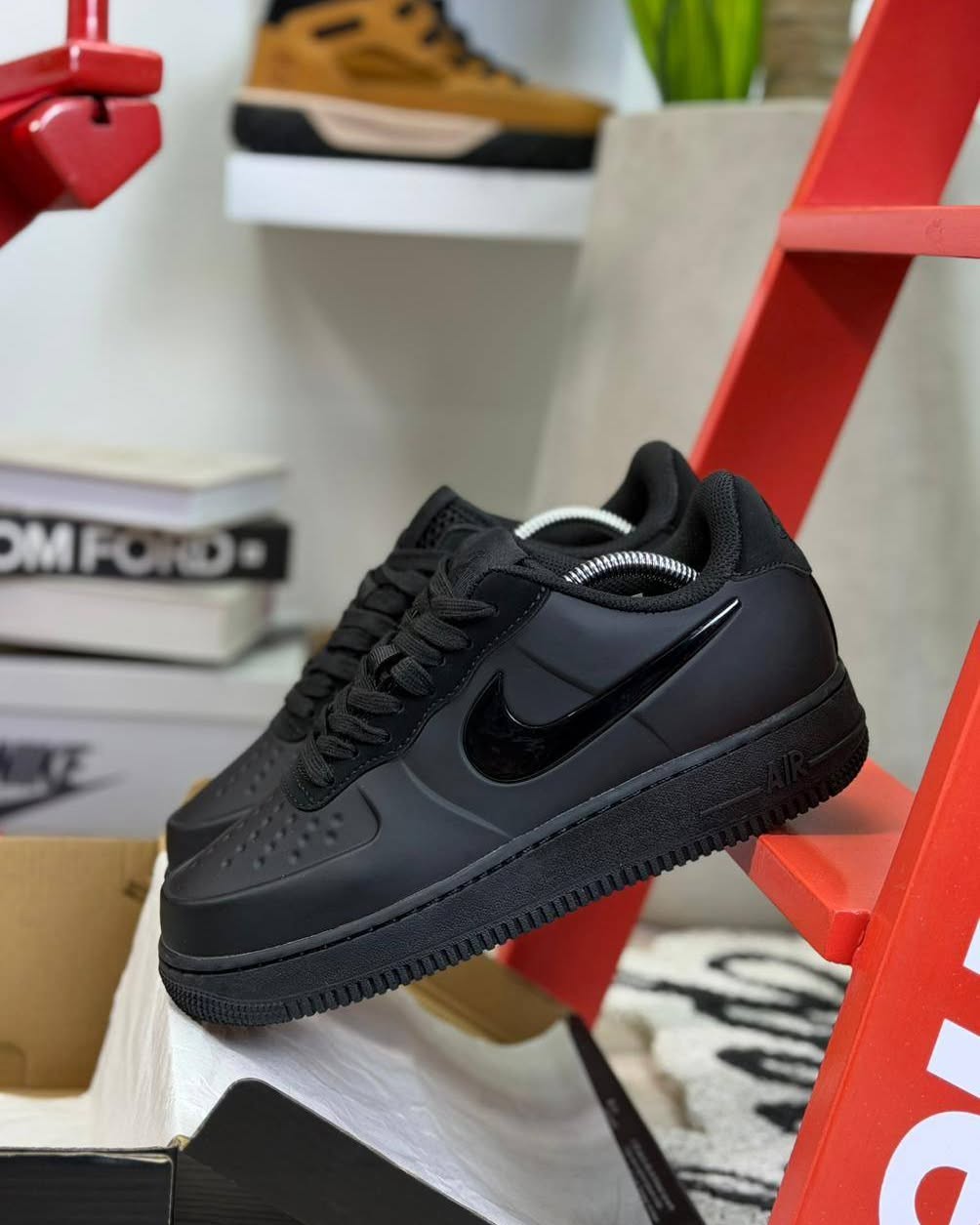 NK AIR FORCE 1 TRIPLE BLACK
