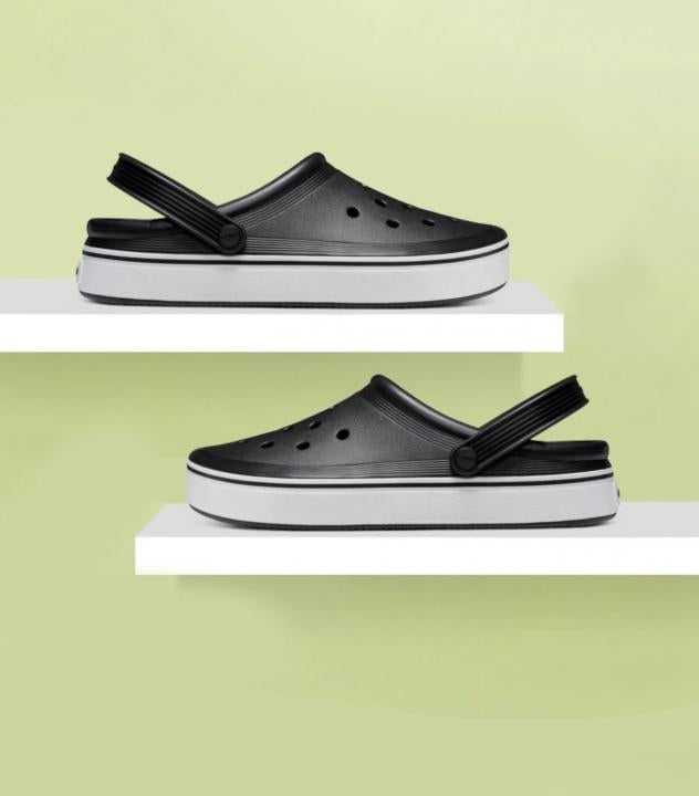 CROCS OFF COURT CLOGS BLACK