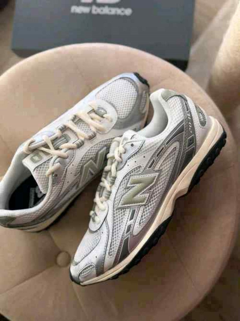 SALE NB SILVER METALIC GREEN