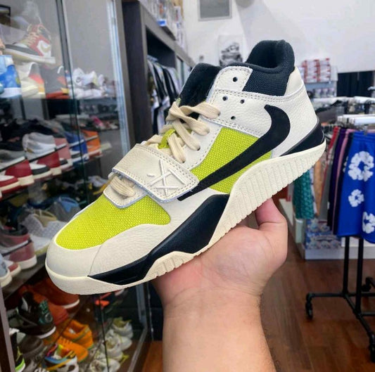 NK TRAVIS SCOTT X JORDAN JUMPMAN