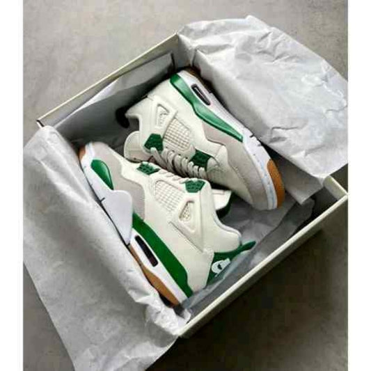 NK AIR JORDAN RETRO 4